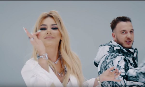 Pas Dafinës, Tayna prish marrëdhëniet edhe me Mozzik
