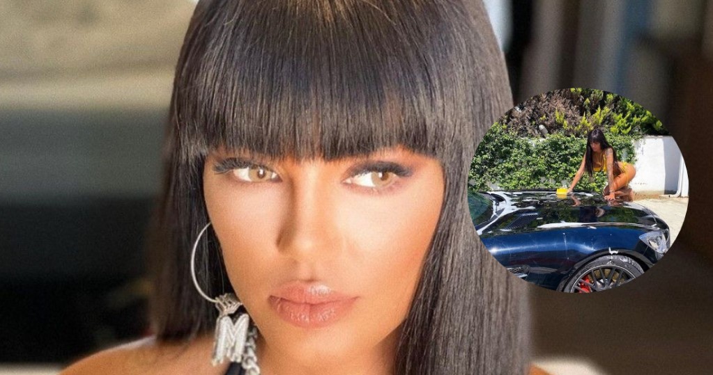 Morena fotografon trupin nga afër e veshur veç në të brendshme