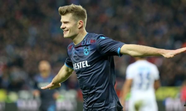 Inter shumë afër transferit të një sulmuesi