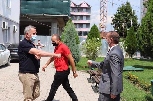 Ministri Zemaj uron Kryetarin Imri Ahmeti për zgjedhjen Kryetar i Asociacionit të Komunave të Kosovës