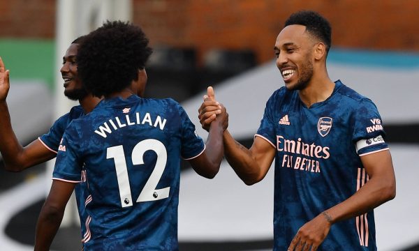 Willian shkëlqen me tri asistime dhe i ndihmon Arsenalit ta mundë Fulhamin në debutimin e tij