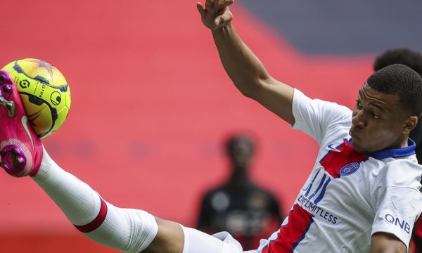 “Pas Messit dhe Ronaldos, Mbappe i ka të gjitha për Topin e Artë”