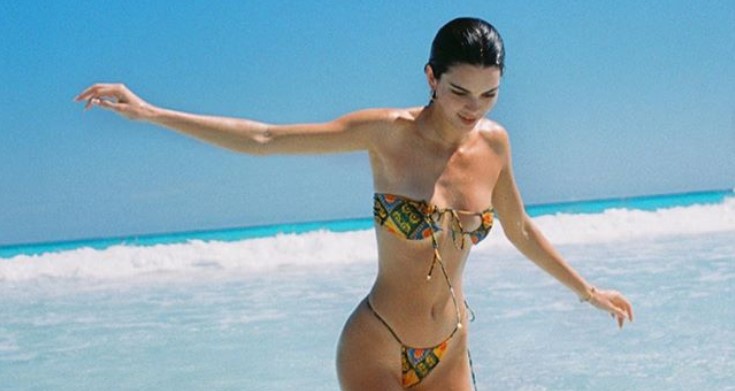 Kendall tregon më shumë se që duhet në imazhet nga pushimet