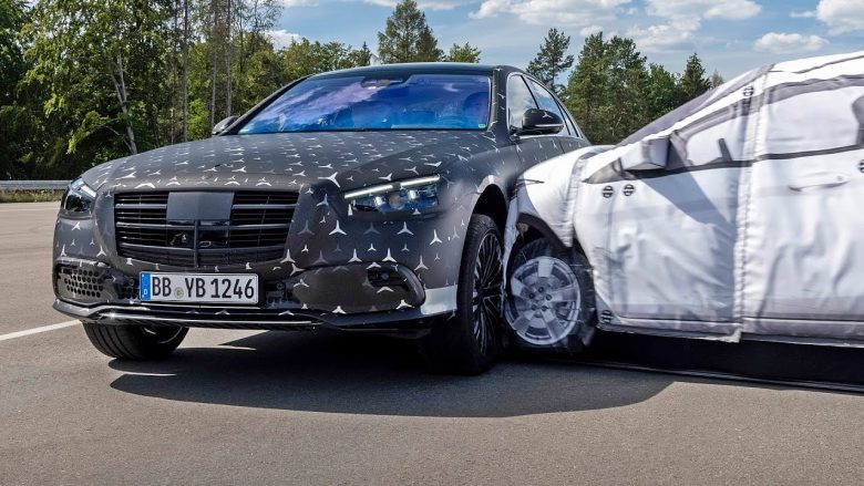 Sa është i sigurt gjatë aksidentit Mercedes S-Class 2021?