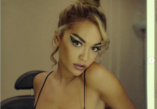 Rita Ora në 30-vjetorin e lindjes: Nuk kam pasur jetë normale