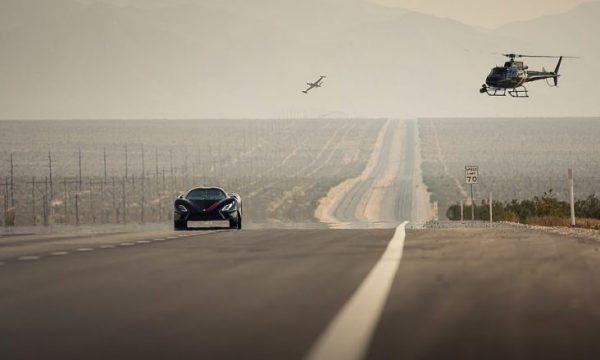 Vetura më e shpejtë në botë, Tuatara rrëzon nga froni Bugatti Chironin