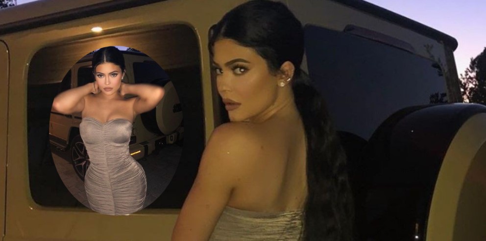 Kylie nuk i ndalon fotot me fustanin e ngushtë, kësaj radhe pozon nga prapa