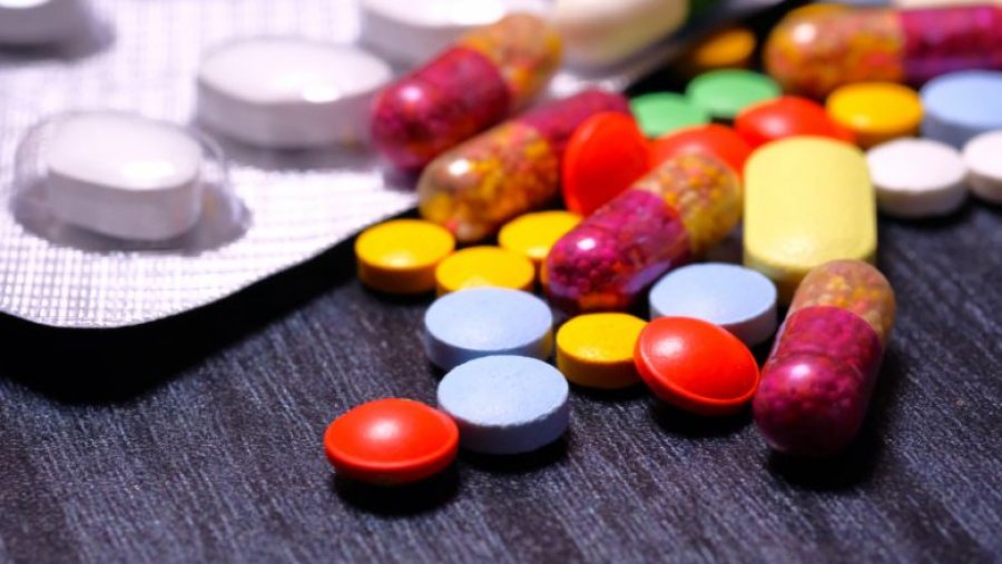 Mjekët rekomandojnë marrjen e këtyre vitaminave për të parandaluar COVID-19