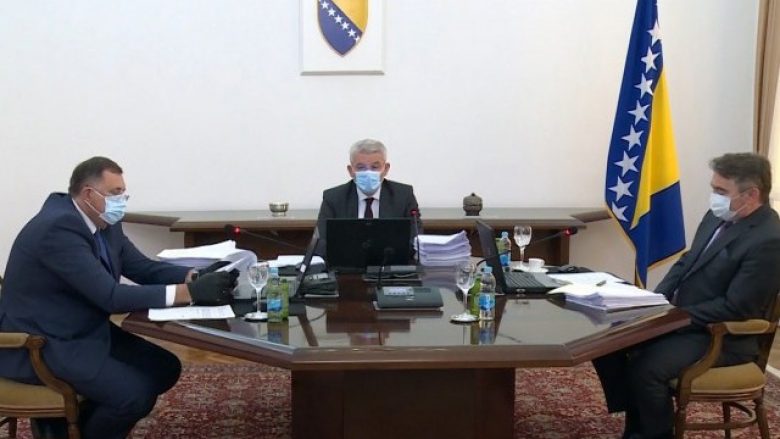 Anëtarët e Presidencës së BeH votuan kundër njohjes së Kosovës