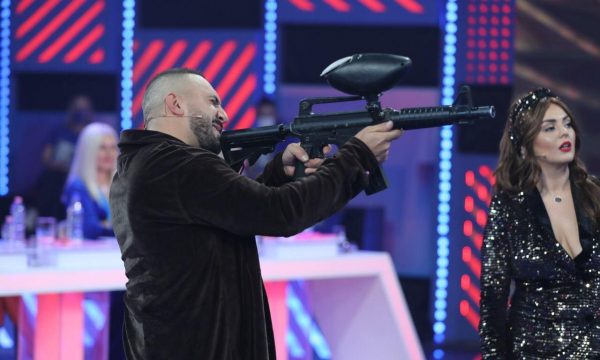 Gjiko “gjuan” pa hezituar! Ky është këngëtari më më i dobët, e me kë nuk do të bashkëpunonte kurrë