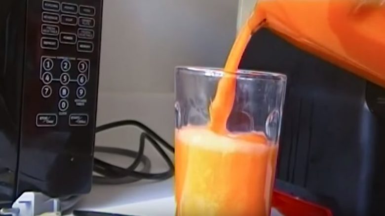 Pija natyrale që i heq të gjitha toksinat në trup dhe e përmirëson qarkullimin e gjakut