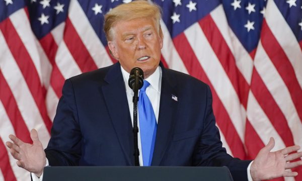 Nuk ka përfunduar asgjë, Trump përgjysmon epërsinë në Arizona