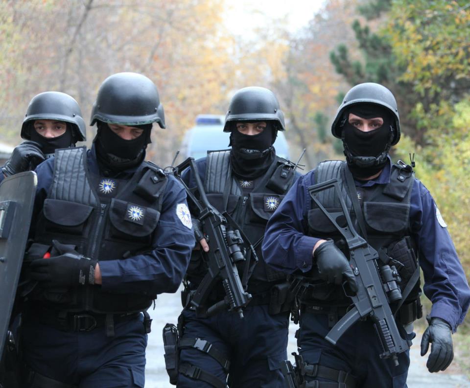 “Janë të rrethuar”, zv/drejtori i Policisë përgjigjet nëse ka të plagosur nga pala serbe