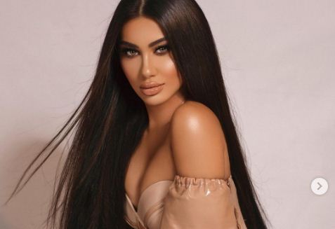 Melinda e “djeg lojën”, moti s’e keni parë kaq joshëse