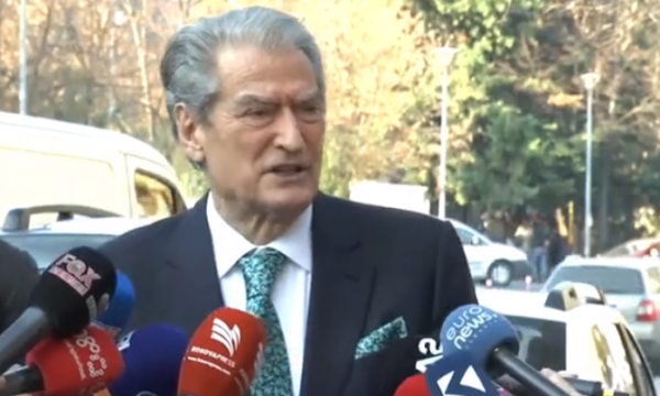 Sali Berisha shpërthen në akuza për Edi Ramën pas takimit me Vjosa Osmanin