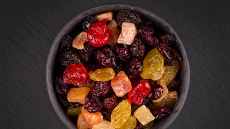 Përfitimet e ngrënies së frutave të thata