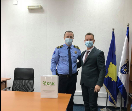Menaxheri nga KRK-Lipjan falenderon Komandantin e Policisë Bashkim Bytyqi, për kontributin e dhënë gjatë kohës së pandemisë