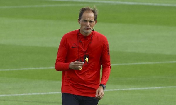 Tuchel e drejton sot ekipin e Chelseat në stërvitje?