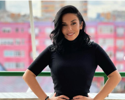E bukur dhe me stil, Lia duket perfekte