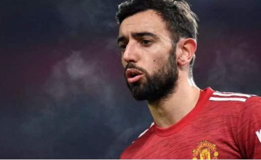 Fernandes i reagon Kloppit për punën e penalltive: Nuk me intereson fare!