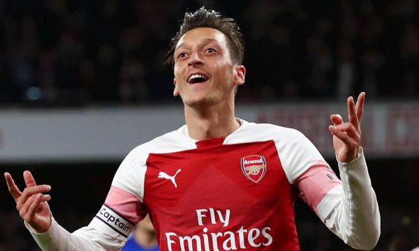 Mesut Ozil: Nga 16 mln euro në vit në Arsenal në një pagë shumëfish më të vogël në Fenerbahce