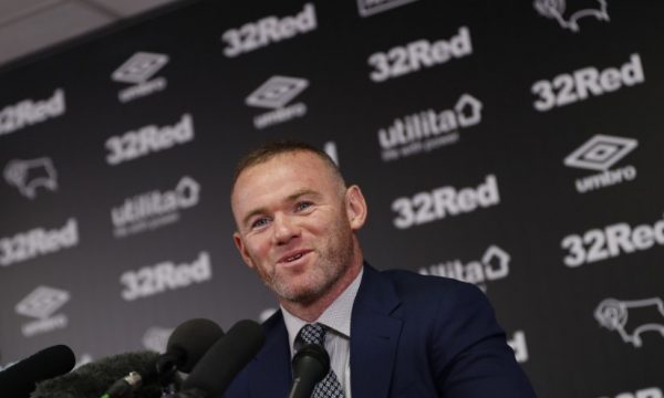 Rooney pensionohet nga futbolli aktiv, caktohet trajner i Derbyt