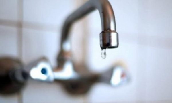 Probleme me energji elektrike, disa zona të Prishtinës mund të mbesin pa ujë