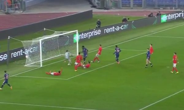 Shënohen dy gola të shpejtë në ndeshjen Benfica – Arsenal