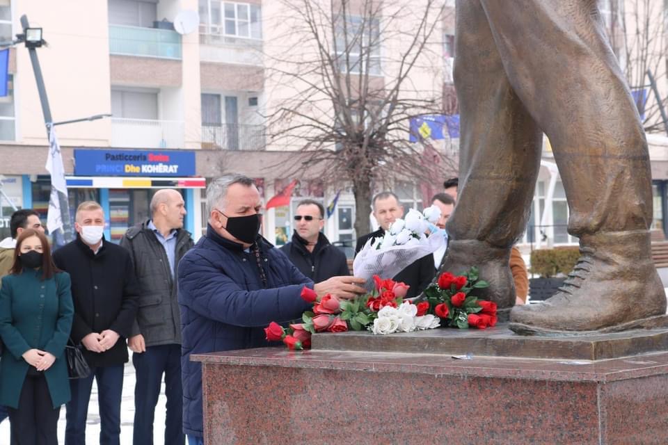 Bëhen homazhe për nder të Pavarësisë së Kosovë