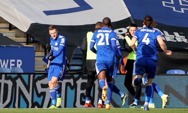 Leicesteri ia thellon krizën Liverpoolit, shënon 3 gola për pesë minuta