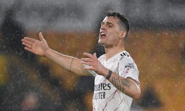 Reagon Xhaka pas humbjes së Arsenalit