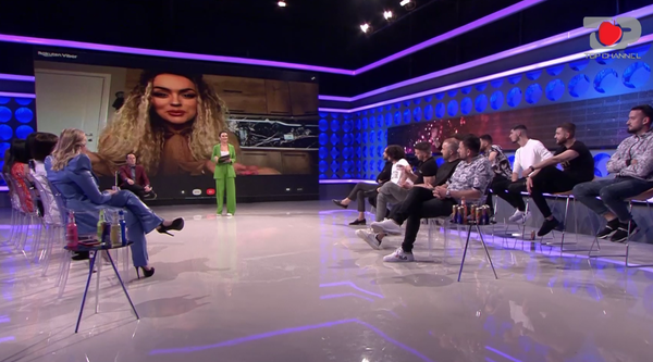 “Ajo është burrë me buzë silikoni”, Antonela komenton puthjen e Ledianës me Mevlanin