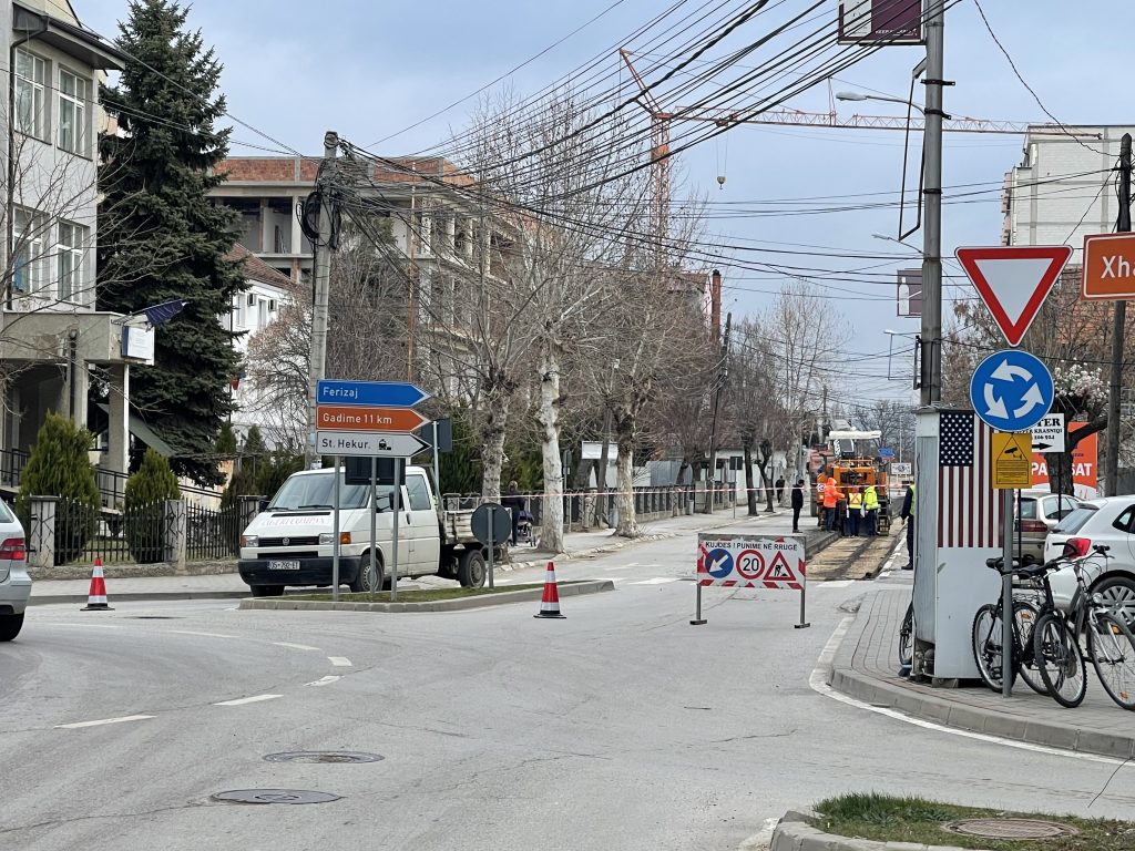 Mbyllet rruga “Shqipëria” në Lipjan, shkaku punimeve