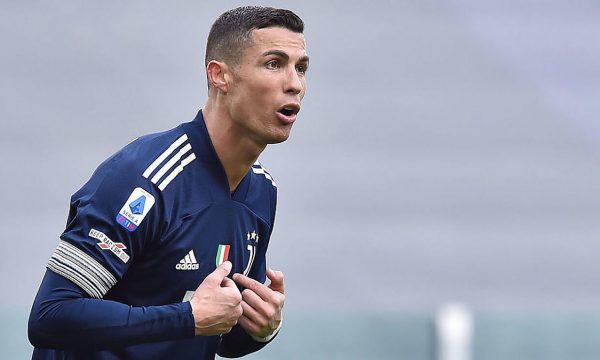 “Ronaldo mendon vetëm për rekordet e tij, s’mund të luash futboll të bukur me Cristianon”