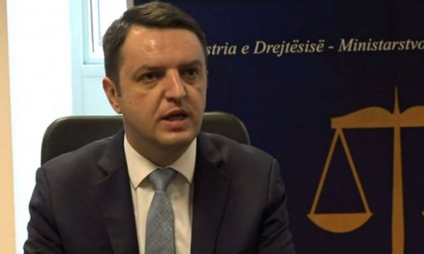 Selimi për martesat e gjinisë së njëjtë: Kushdo që është kundër është shtypës i të drejtave të njeriut