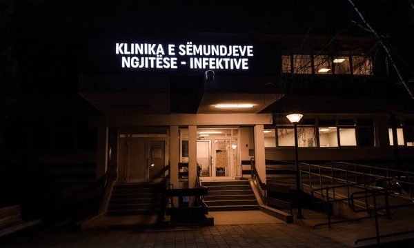 Sot më shumë raste të reja me COVID-19 se dje