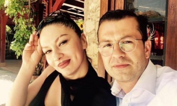 Burri i blen dhuratë super luksoze Adelina Ismailit
