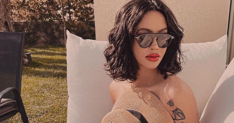 Dafina Zeqiri gjysmë e zhveshur në fotosesionin e ri