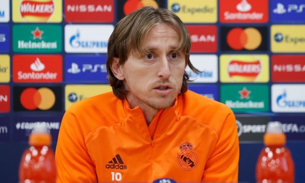 Modric i përgjigjet Piques: “Flasin sepse jemi klubi më i mirë në botë”
