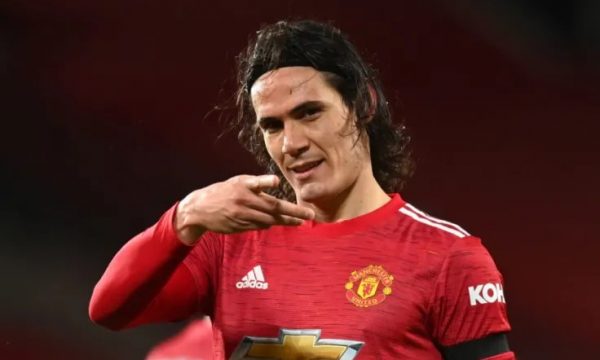 Zyrtare: Cavani vazhdon me Man Utd edhe për një sezon