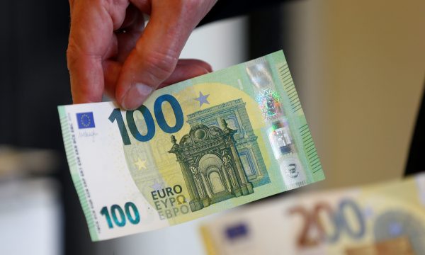 Lipjan, një femër raporton se ka hasur në 100 EUR që dyshohet të jetë e falsifikuar