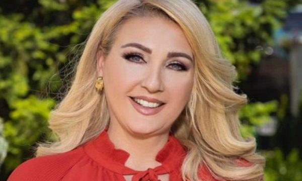 Remzie Osmani hedh “kunja” për fotografitë me filtera: Vitet 91’ ne ishim plot stil, dhe e kemi jetu realitetin