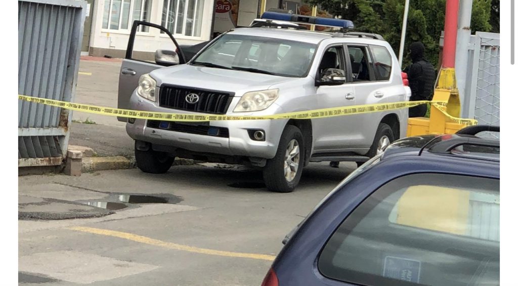 Pamje nga vendi i ngjarjes – kapja e kokainës /Forca të shumta të policisë në Lipjan
