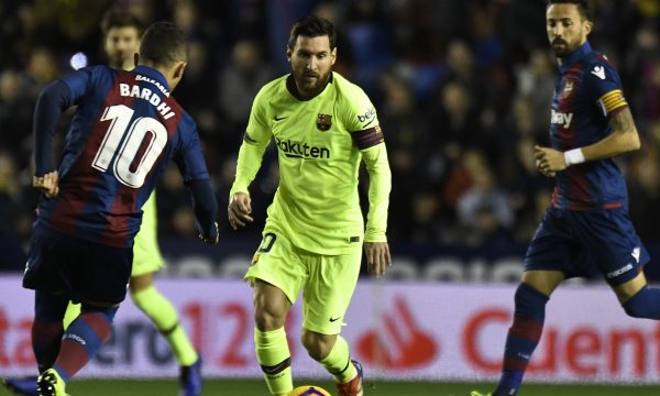 Barça ende shpreson, starton Enis Bardhi