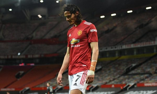 Solskjaer: Kemi pasur biseda pozitive për të ardhmen e Cavanit