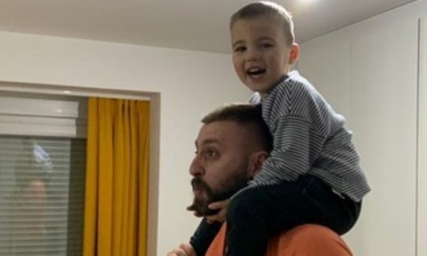 “Më solle vetëm lumturi në jetë”, Majk me urim të veçantë në ditëlindjen e djalit