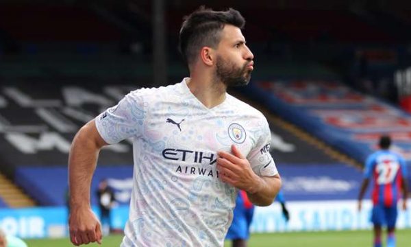 “Aguero është si një luan, klinik para golit kundërshtarë – do të luajë deri në 40 vjet”