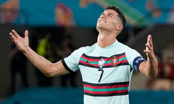 Reagon Ronaldo, pas eliminimit nga Euro 2020