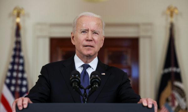 SHBA tërhiqet nga Afganistani, Biden: Janë evakuuar nga ajri 120 mijë persona nga Kabuli, operacioni më i madh në histori
