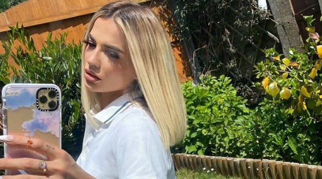 Pas shumë paralajmërimeve, “Larg” më në fund po vjen nga Baby G